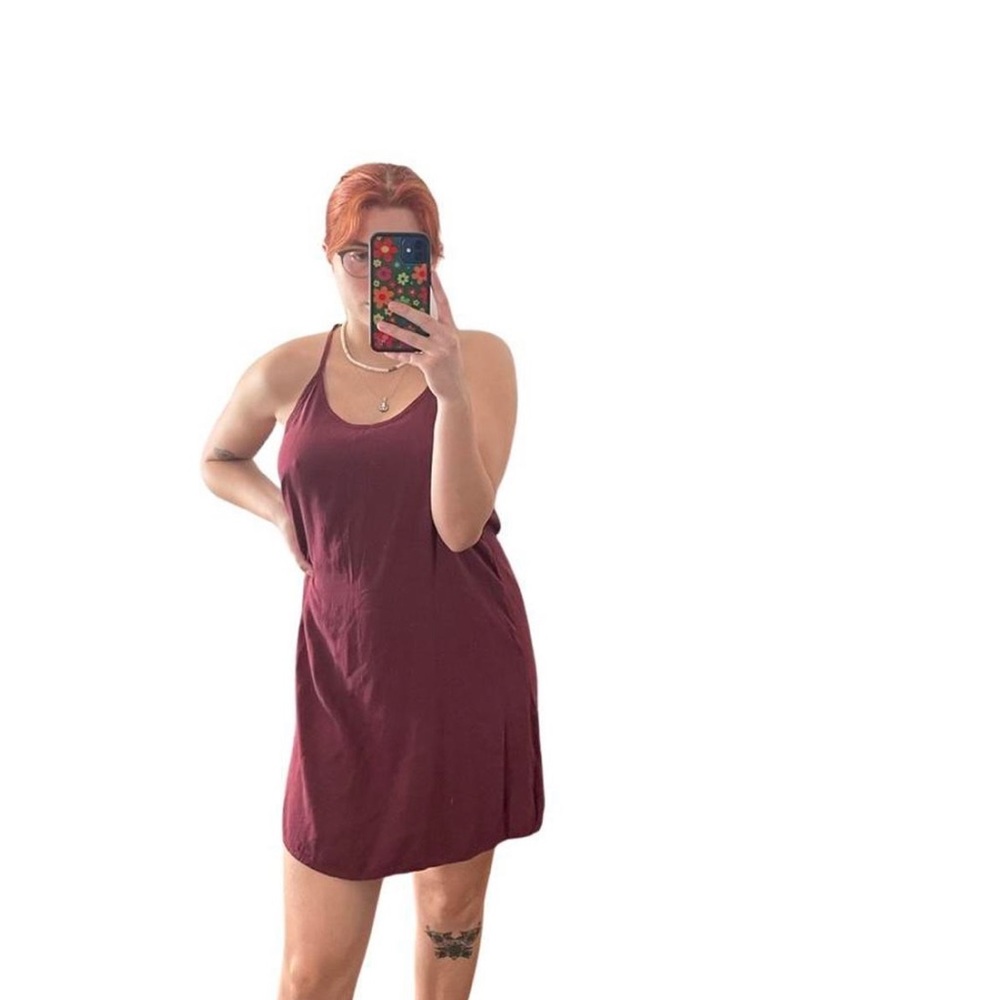 Red Dress - Picture 5 of 5